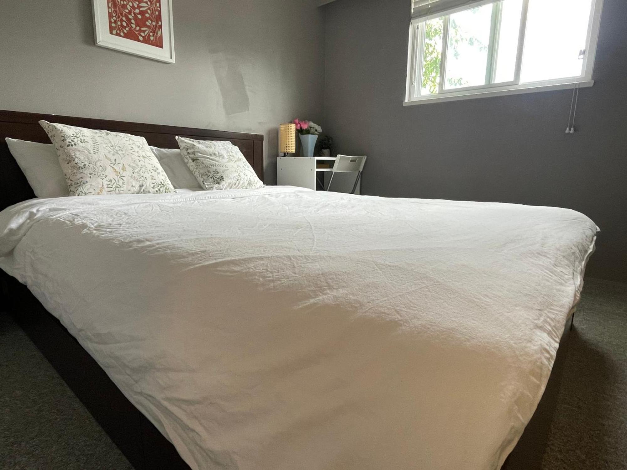 Private Room With Queen Bed In Richmond 202 Exterior foto
